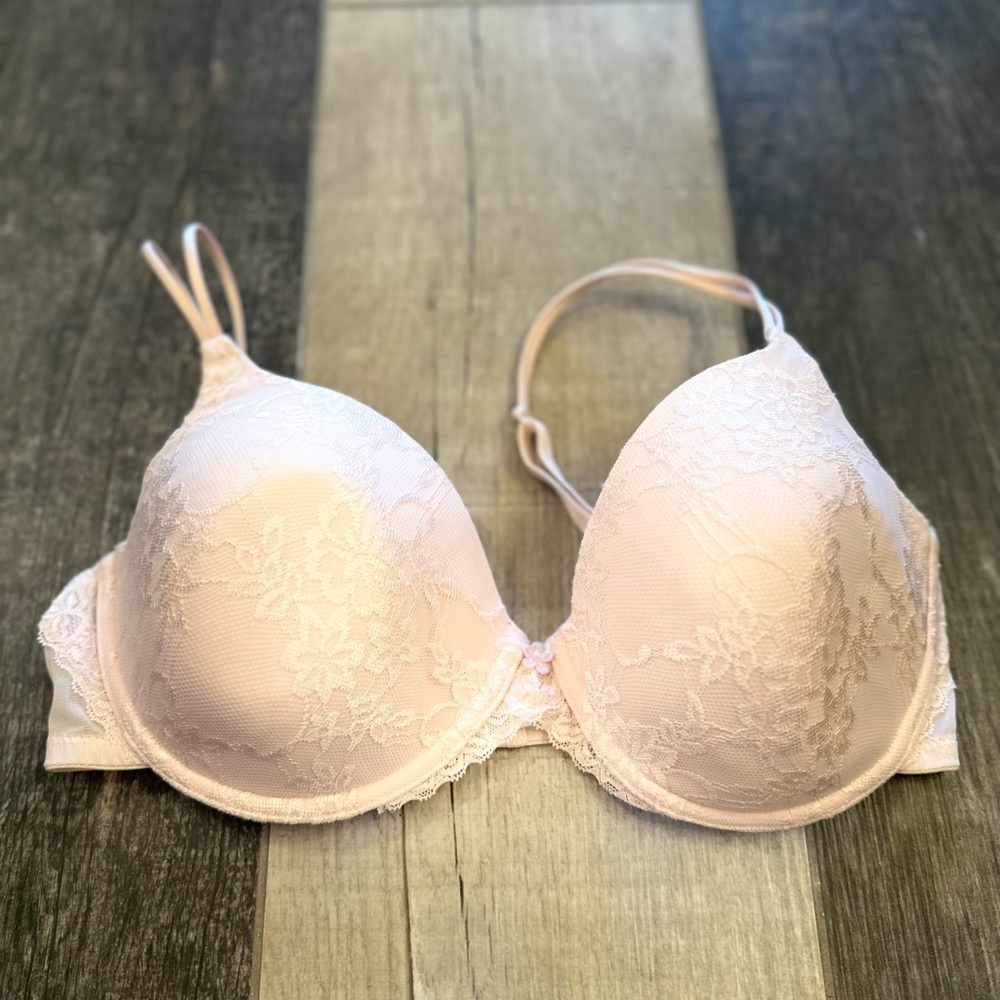 Vassarette Gorgeous Baby Pink Lace Teeshirt Sexy but Classic Bra 38D